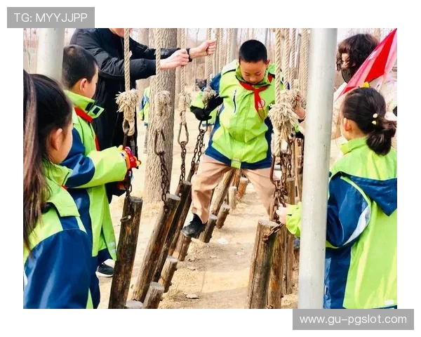 《极限盒子战场节奏争霸全面开战挑战你的反应与策略极限》